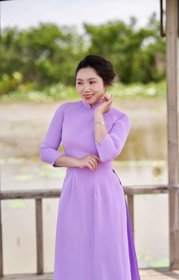 phung-thu-huong-4-1752652267.jpg