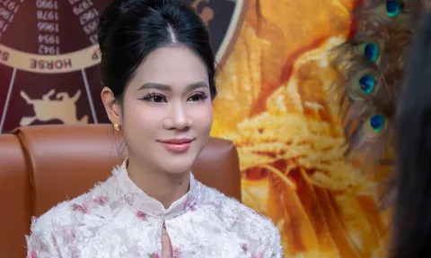 Cô An San Yant và hành trình giúp hàng trăm gia đình giữ lại hạnh phúc từ “thuật xăm chỉ tay phong thuỷ”