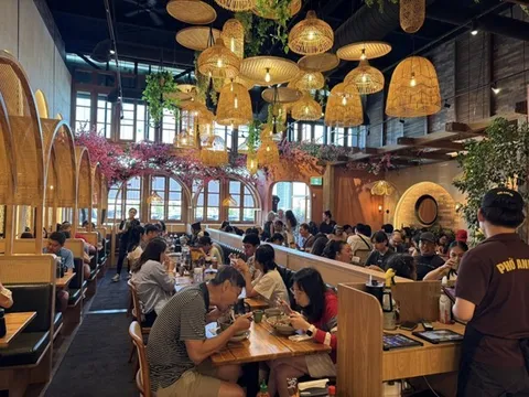 Hana Vu và hành trình gieo hương vị Việt nơi xứ lạnh cùng Phở Anh Vũ