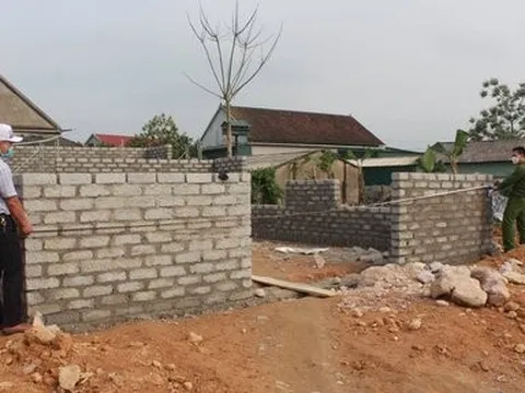 Nghe tin cao tốc Bắc-Nam đi qua, người dân cố tình xây nhà chờ đền bù