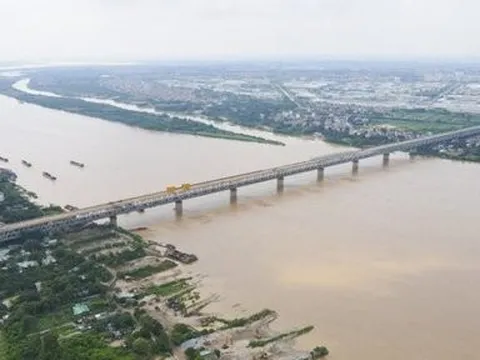 Luật hoá việc bảo vệ lòng, bờ bãi sông tránh san, lấn