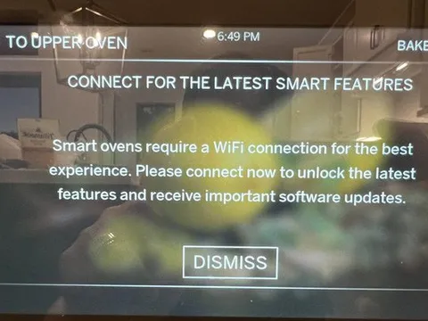 Mua lò nướng gần 4.000 USD, ai ngờ chức năng chủ chốt lại vô dụng nếu thiếu Wi-Fi