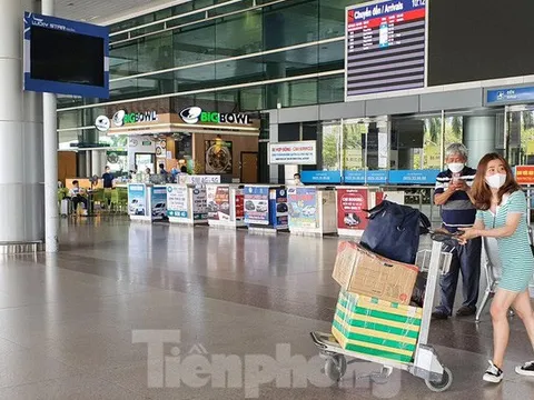 Khách tăng, các hãng ồ ạt khuyến mại và mở đường bay mới