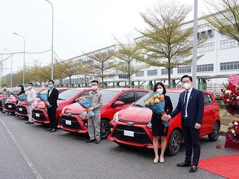 Một doanh nghiệp Hà Nội chi hơn 15 tỷ đồng mua ô tô tặng nhân viên