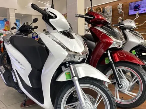 Giá xe máy tăng vọt, nghi vấn bị làm giá