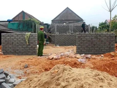 Bất chấp cảnh báo, xuất hiện thêm nhiều công trình xây chờ đền bù dự án cao tốc Bắc-Nam