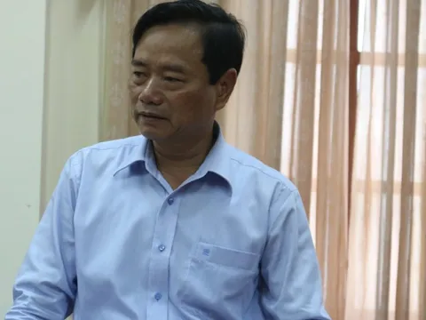 Đề nghị kỷ luật nguyên Giám đốc sở ký 8 quyết định tuyển dụng trước khi về hưu