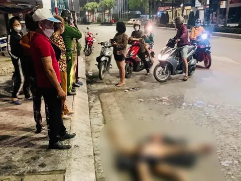 Ba người đi đường vô tình bị tạt axit: "Vào mắt cháu tôi rồi, tôi không nhìn thấy gì"