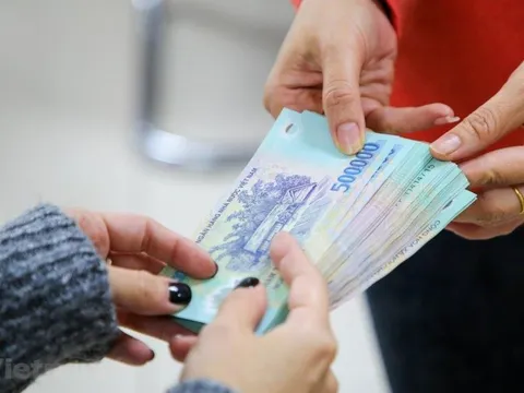 Tiền thưởng người lao động dịp lễ 30/4 và 01/5 năm nay được tính thế nào?