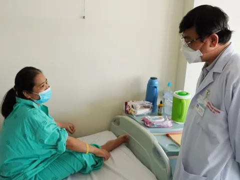 Phẫu thuật thành công khối u vú nặng 5kg cho nữ bệnh nhân trẻ