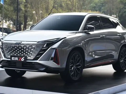 SUV Trung Quốc đẹp lạ, "siêu vũ khí" là dàn công nghệ, sở hữu nội thất tới 3 màn hình