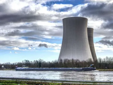 Các tỷ phú công nghệ tìm đến hạt nhân giữa lúc cận kề khủng hoảng năng lượng