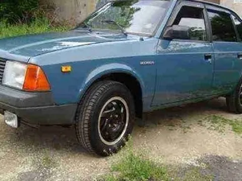 Hãng xe Renault nối lại sản xuất ô tô tại Nga