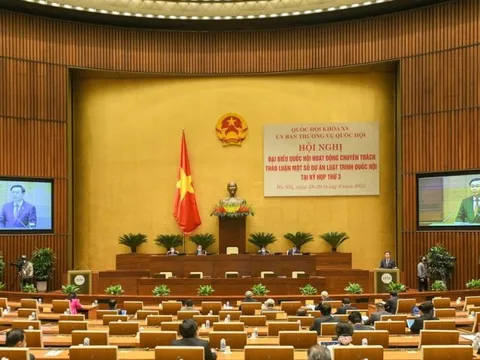 Hội nghị đại biểu Quốc hội chuyên trách thảo luận 4 dự án luật