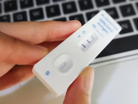 BS Trương Hữu Khanh: Đang F0 gặp triệu chứng khác lạ, đừng chờ hết COVID mới làm điều này