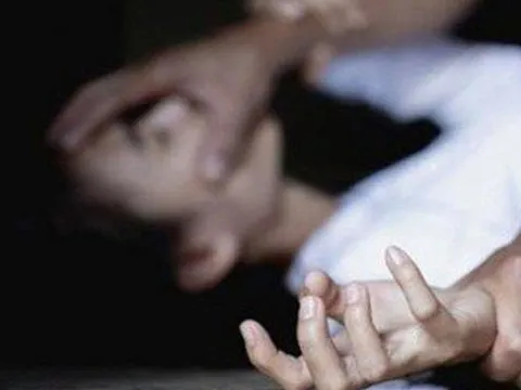 Đại học Luật Hà Nội lên tiếng vụ Trưởng khoa "bị tố đánh đập, cưỡng bức một cô gái"