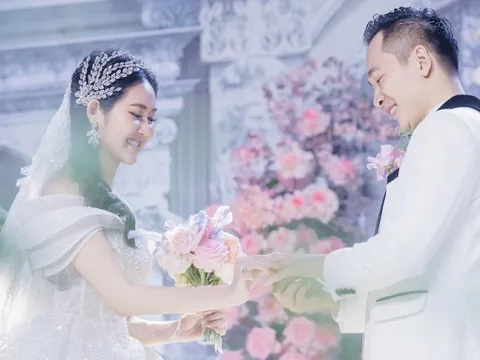 Vừa sắm nhà, xe 21 tỷ đồng, Á hậu Trúc Ny tổ chức hôn lễ sang trọng với chồng doanh nhân