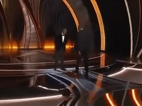 Tài tử Will Smith lên tiếng sau khi tát vào mặt đồng nghiệp tại Oscar