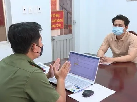 Triệu tập nam thanh niên quay clip đi ô tô rải tiền "cho đất ăn"