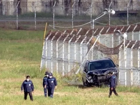 Chấn chỉnh phương tiện tham gia giao thông sau vụ tông rào sân bay Tân Sơn Nhất