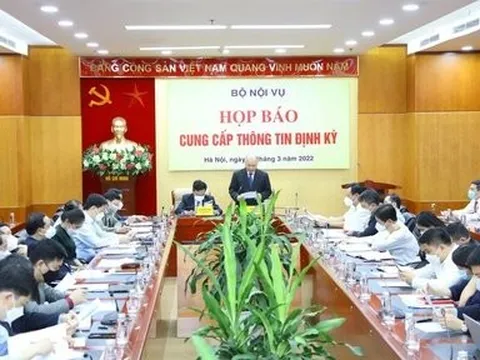 Vụ Trưởng khoa ĐH Luật bị tố cưỡng bức: Bộ Nội vụ nói gì?