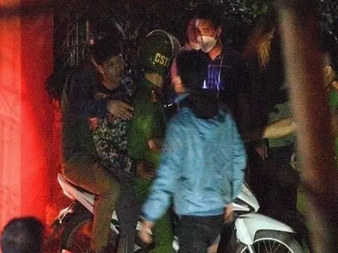 Hé lộ lý do gã đàn ông bắt con gái ruột làm con tin, đe dọa đốt nhà