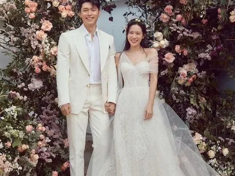 Váy cưới của Son Ye Jin trị giá gần 1 tỷ đồng, xứng đáng danh xưng nữ đại gia khét tiếng!