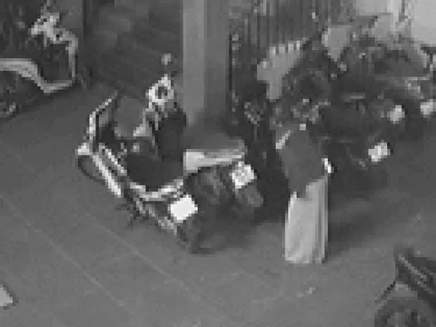 Xuất hiện clip nghi có người phóng hỏa trong vụ cháy tại phường Phú Đô, trích xuất camera