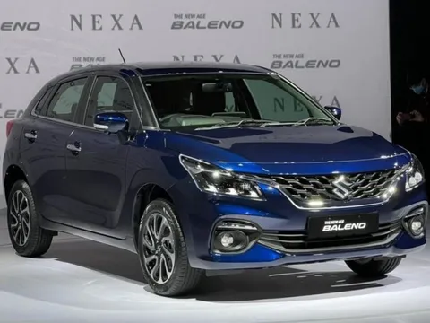 Ô tô giá rẻ 193 triệu đắt hàng nhờ trang bị "căng đét", "uống" 4,35 lít/100 km