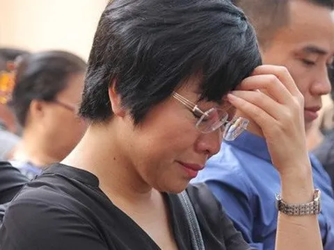 MC Thảo Vân xót xa vụ nam sinh rơi từ trên tầng cao: "Con đã nghĩ những gì lúc ấy hả con?"