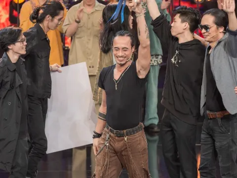 Học trò Phạm Anh Khoa đăng quang Rock Việt