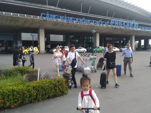 Giám đốc Sân bay Phú Quốc lên tiếng về phí dừng, đỗ ôtô tại sân bay