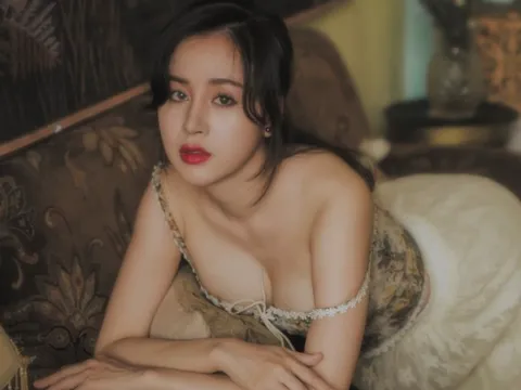 Bà Tưng ở tuổi 29: Mua nhà trung tâm Sài Gòn, có người anh trai ruột "nương tựa"