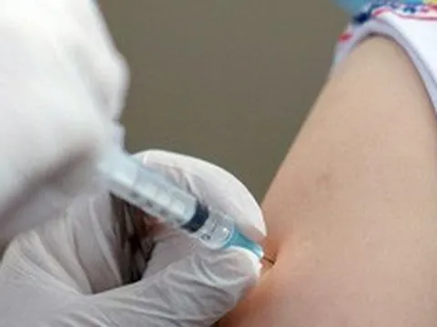 Mở rộng chỉ định tiêm vaccine Moderna cho trẻ từ 6 - dưới 12 tuổi