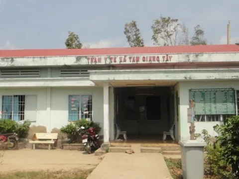 Cà Mau: Tạm đình chỉ công tác nhân viên y tế tiêm nhầm vắc-xin phòng Covid-19 cho bé gái 7 tháng tuổi