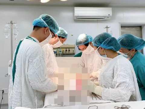 Người phụ nữ tự phá thai tại nhà bị băng huyết, vỡ sẹo tử cung nguy kịch