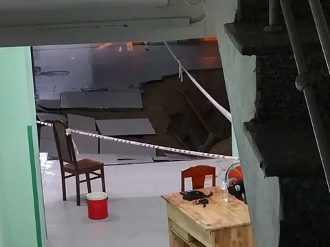 Sau tiếng động lớn, một hố sâu xuất hiện ở Bệnh viện Đà Nẵng