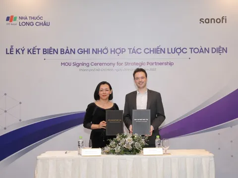 FPT Long Châu hợp tác chiến lược toàn diện với Sanofi CHC