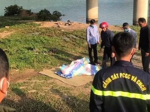 Vớt thi thể nam sinh lớp 9 nghi nhảy cầu tự tử