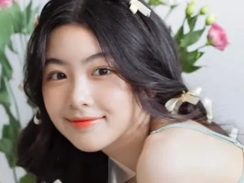 Nhan sắc trong trẻo, đẹp như nàng thơ của con gái Quyền Linh ở tuổi 16