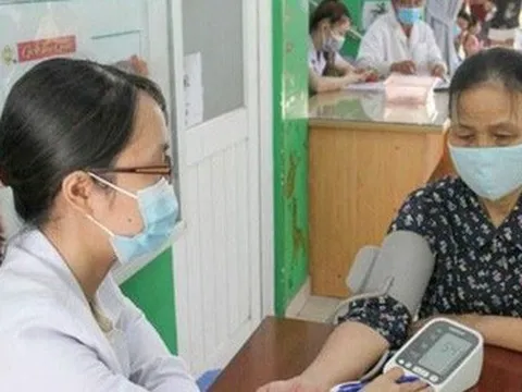 TP.HCM đề xuất trả lương 7-9 triệu đồng/tháng cho y, bác sĩ cao tuổi làm việc ở trạm y tế