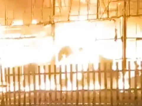 Quán Lala Beer ở Sài Gòn bốc cháy dữ dội, lửa thiêu rụi toàn bộ tài sản