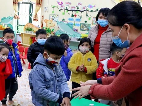 NÓNG: Trẻ mầm non ở Hà Nội đi học lại từ 13/4