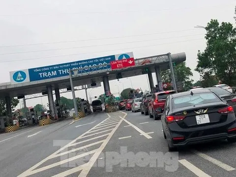 Ùn tắc kéo dài tại làn ETC trạm thu phí Pháp Vân - Ninh Bình do đâu?