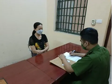 Hà Nội: Tạm giữ người phụ nữ hắt nước bẩn vào 3 cán bộ