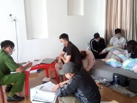 Lâm Đồng: Bắt quả tang 6 đối tượng thuê villa để sử dụng ma tuý