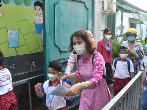 TP HCM ra thông báo khẩn về dạy học trực tiếp từ ngày 12-4