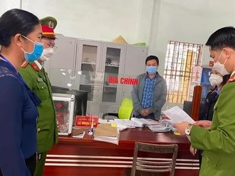 Thủ đoạn ma mãnh của cán bộ địa chính "vòi" tiền khi làm sổ đỏ