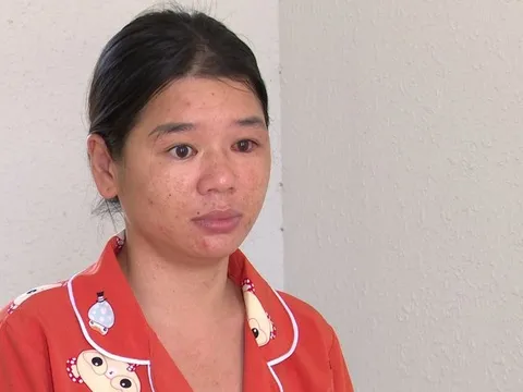 Tạm giam người phụ nữ đập phá nhiều trụ ATM