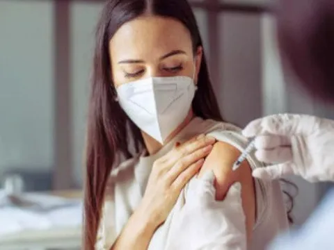 Tiêm vaccine rồi, F0 có gặp tình trạng COVID kéo dài?